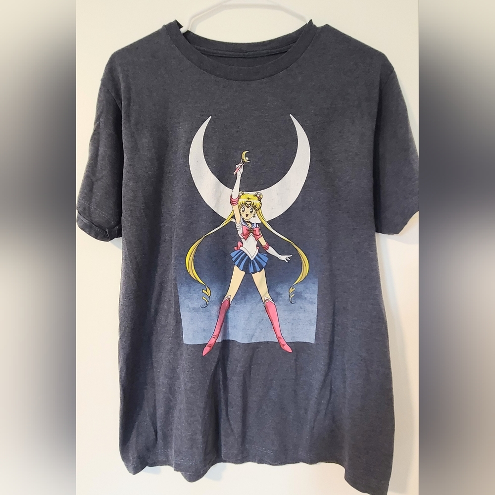 Sailor Moon Tee Dark Grey Seamless Classic Anime Crew Neck Graphic T-shirt M